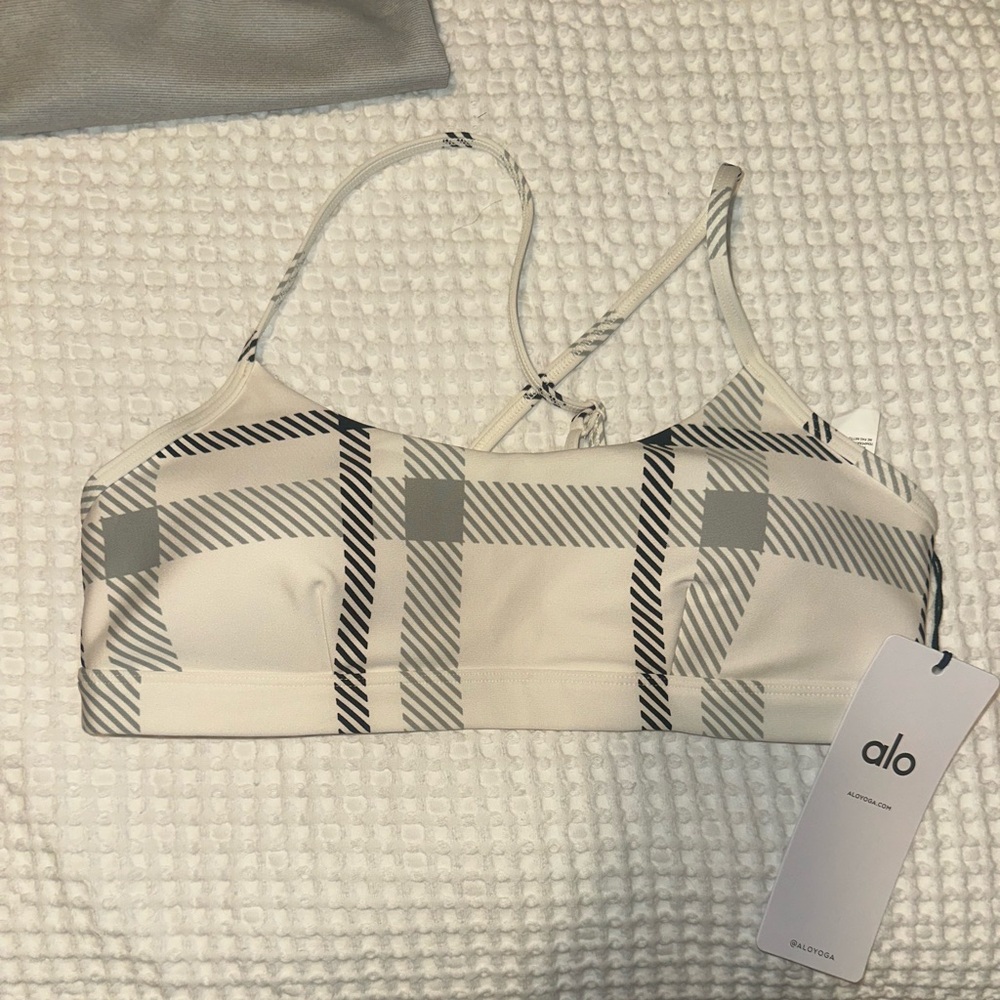 Alo sports bra
